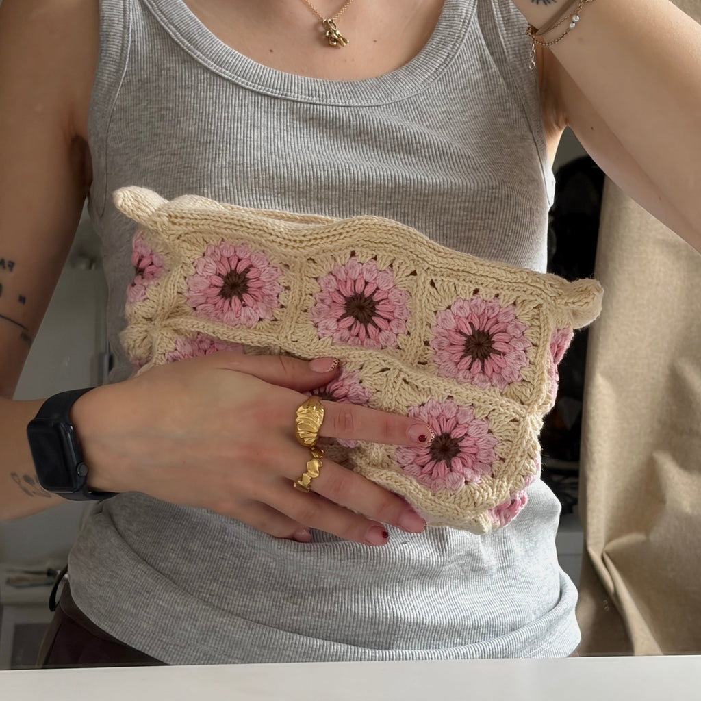 Nilla Clutch